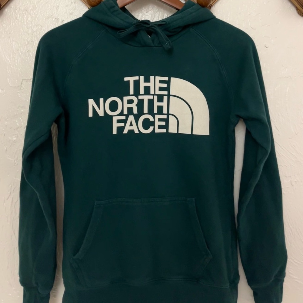 The North Face Women's Half Dome Pullover Hoodie, in Color Dark Green, Size SM